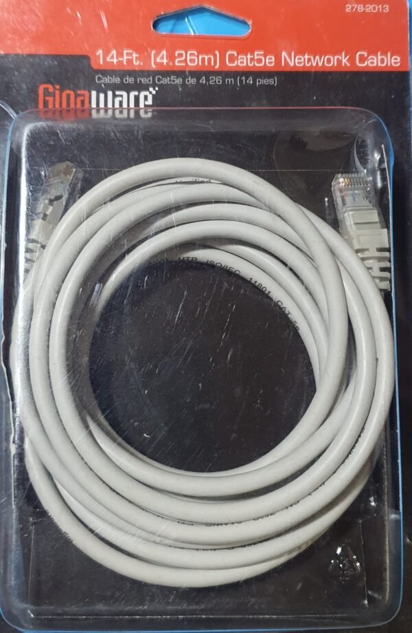 Cable de Red Cat5e 4.26m
